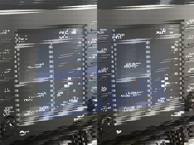 Used 2021 Toyota RAV4 XLE Premium image 20