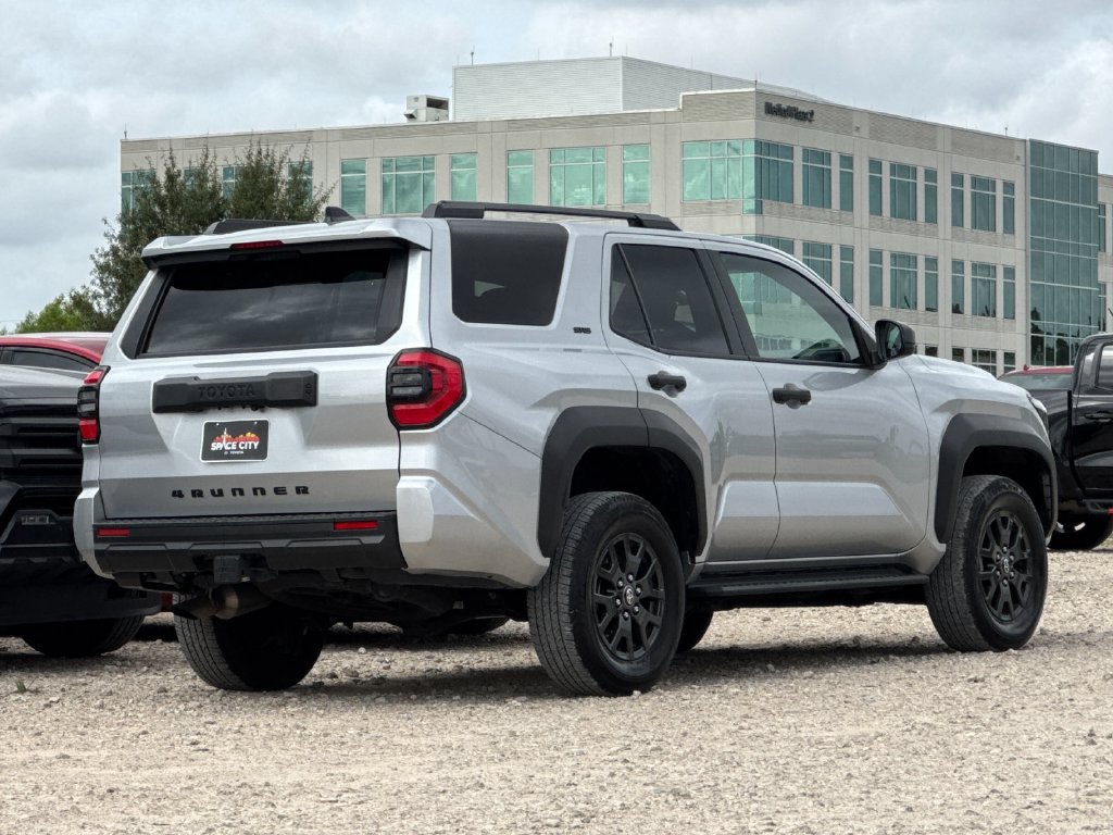 Used 2025 Toyota 4Runner SR5 AWD/4WD image 6