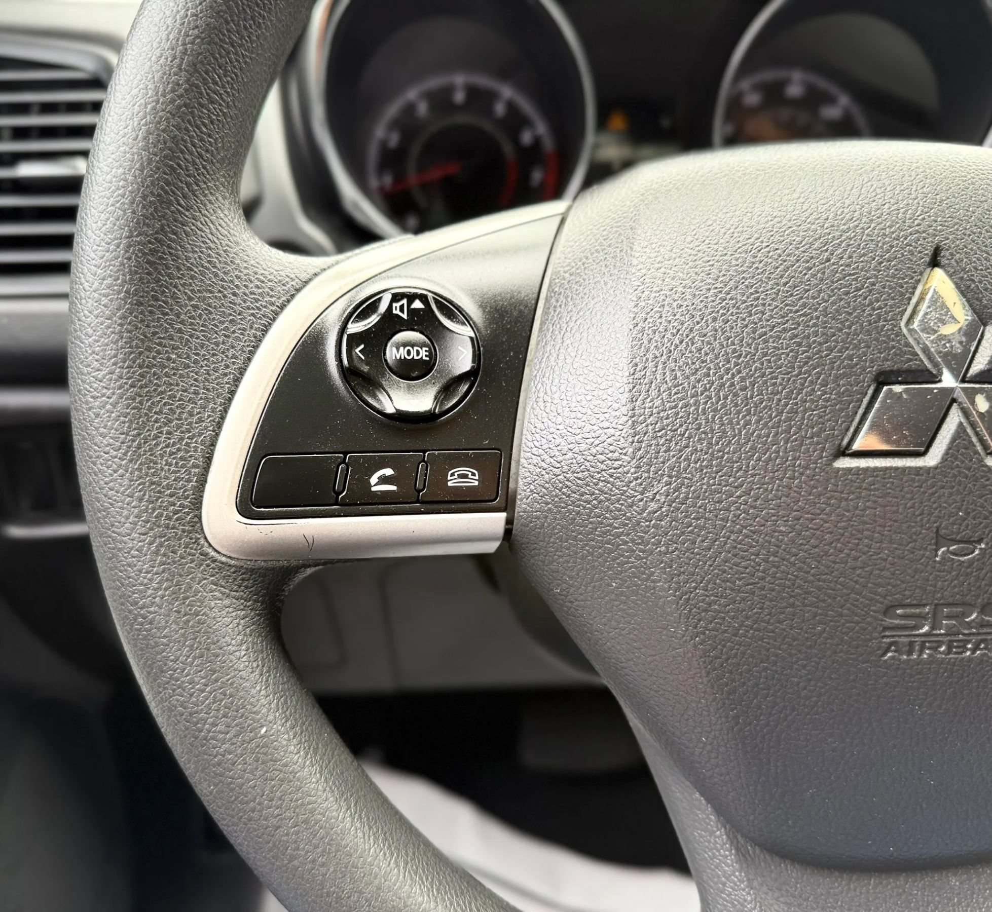 Used 2018 Mitsubishi Outlander Sport ES FWD image 13