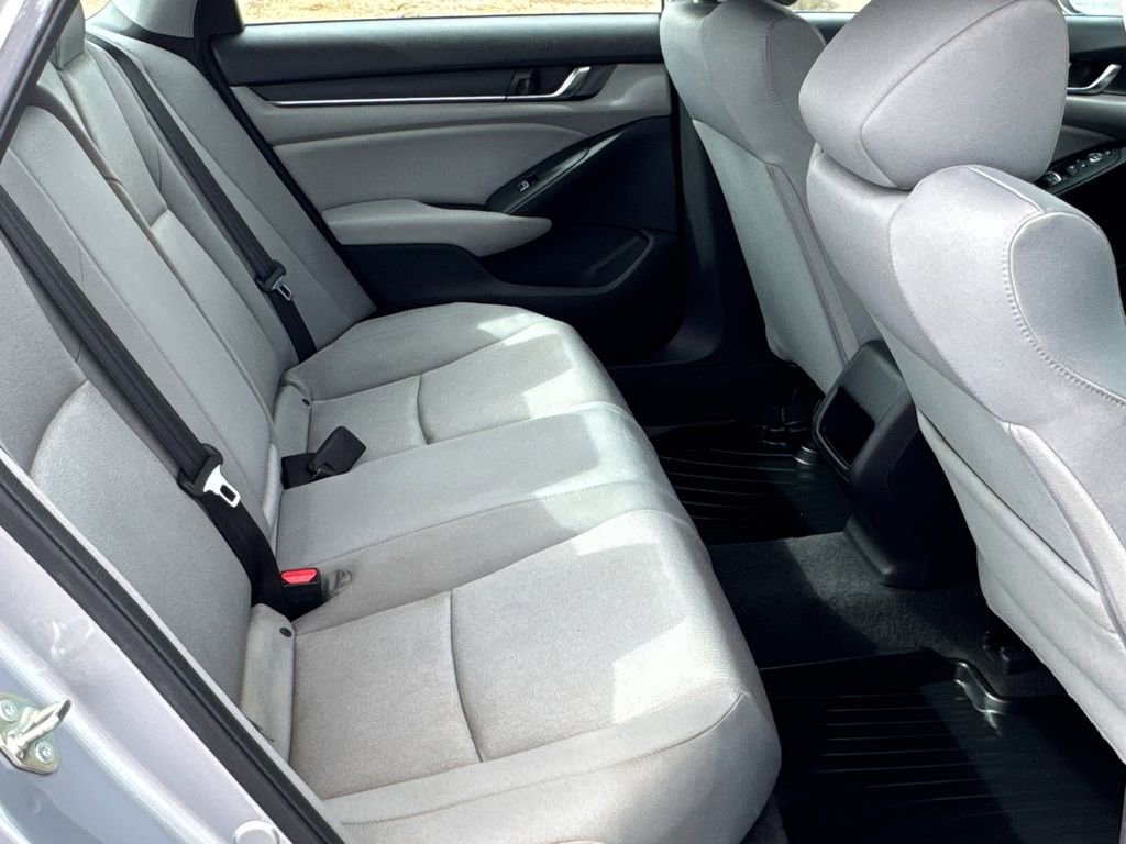 Used 2018 Honda Accord LX image 12