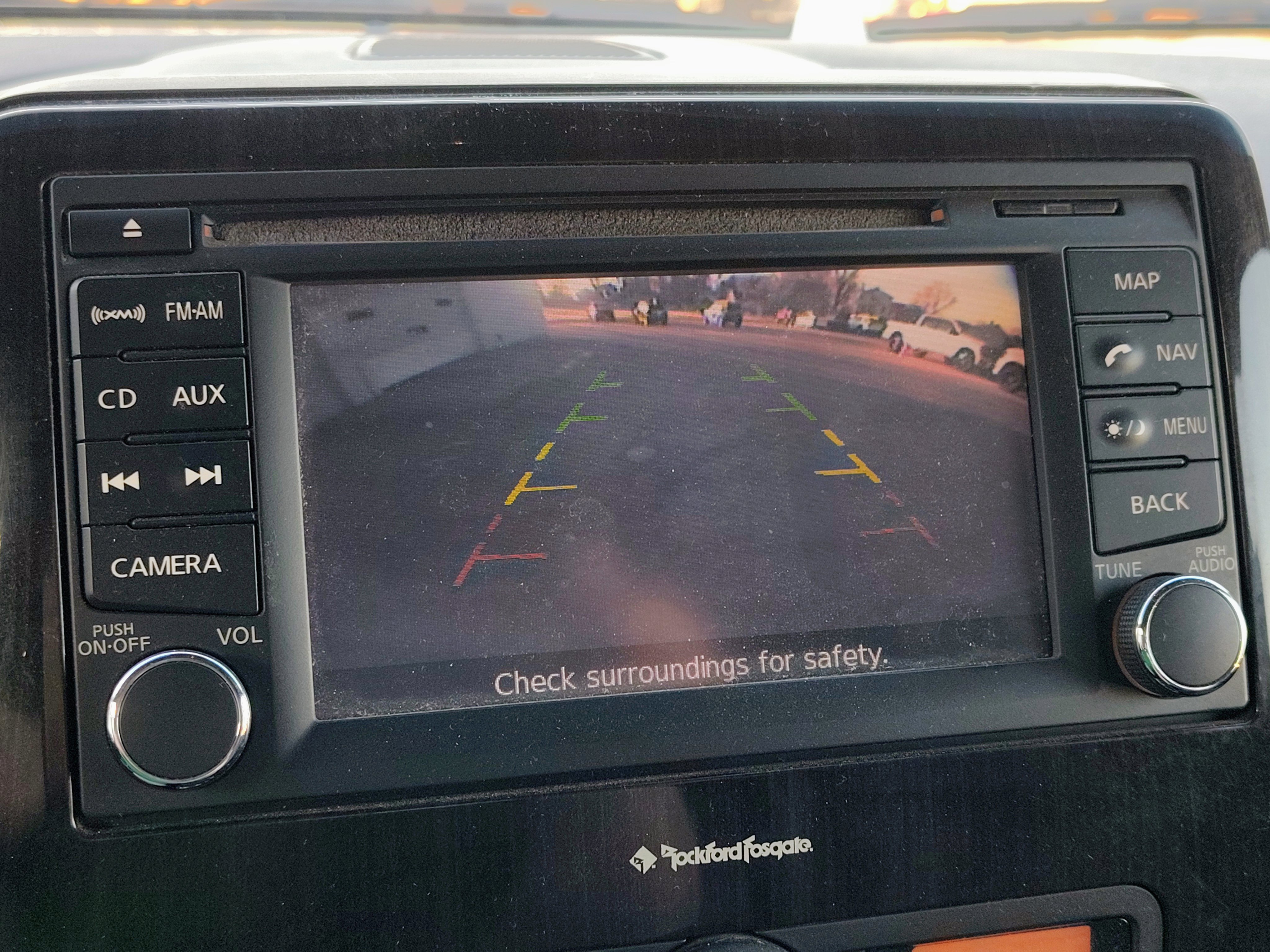 Used 2013 Nissan Titan SL w/ Moonroof Pkg image 4