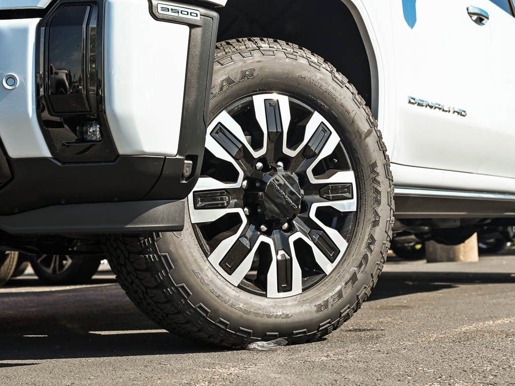 New 2026 GMC Sierra 3500 Denali Ultimate image 6