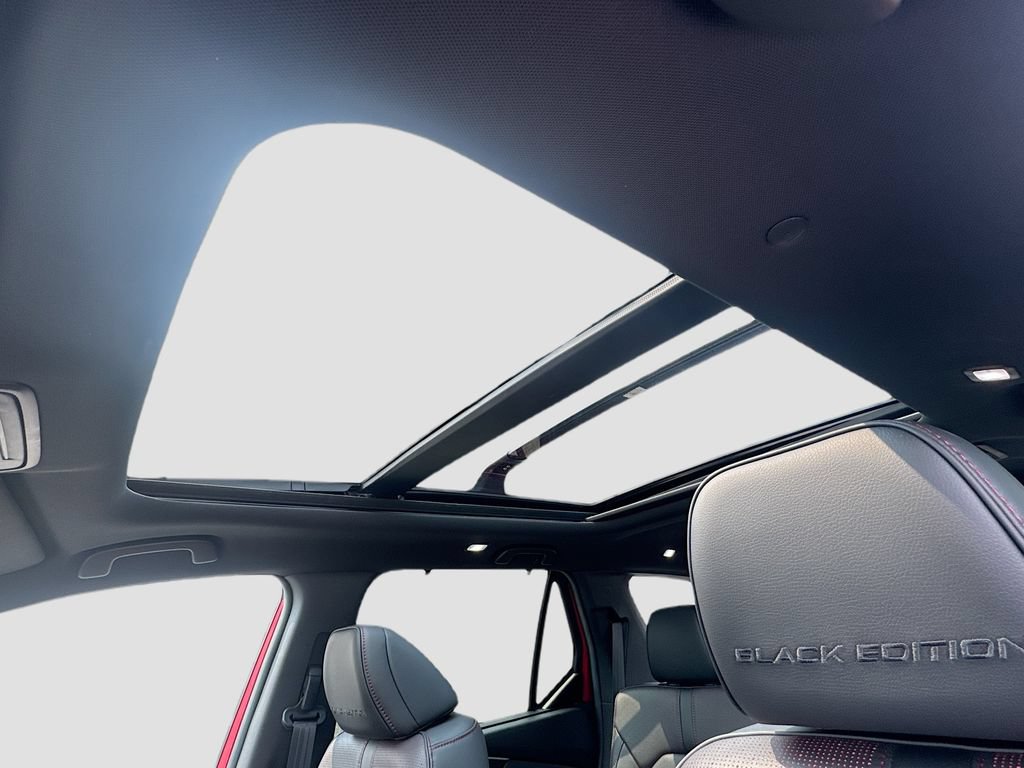 Used 2025 Honda Pilot Black Edition image 21