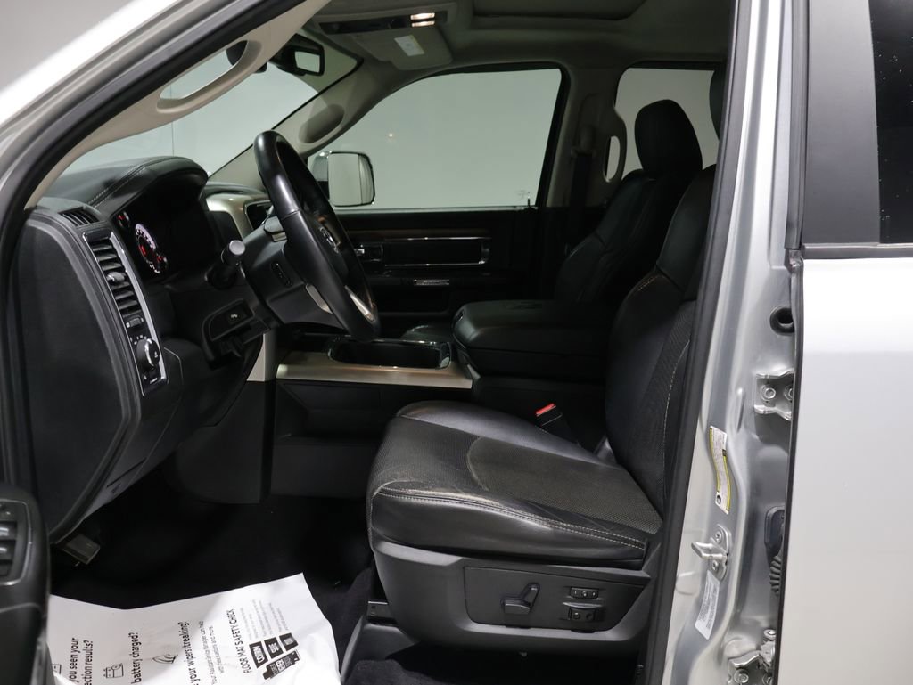 Used 2016 RAM 3500 Laramie image 11