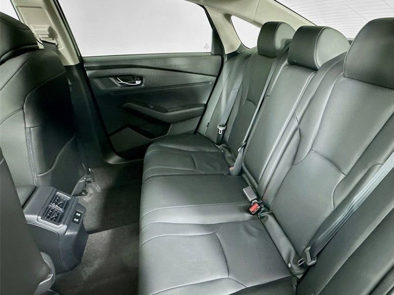 Used 2025 Honda Accord EX-L image 37