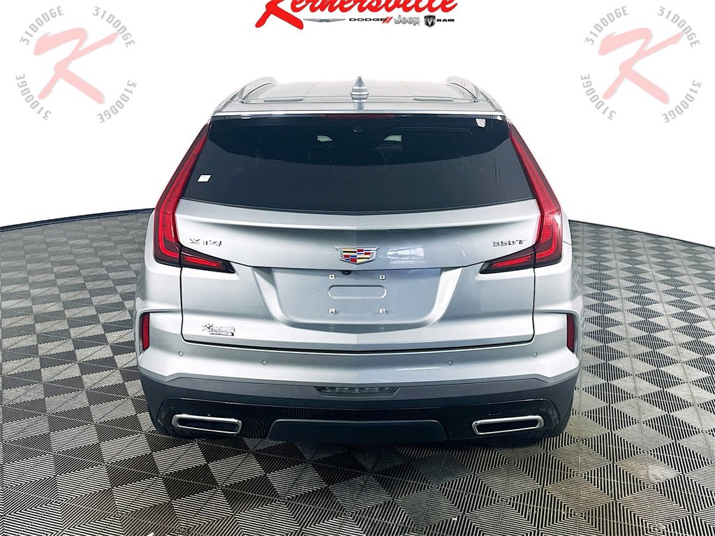 Used 2024 Cadillac XT4 Premium Luxury image 6