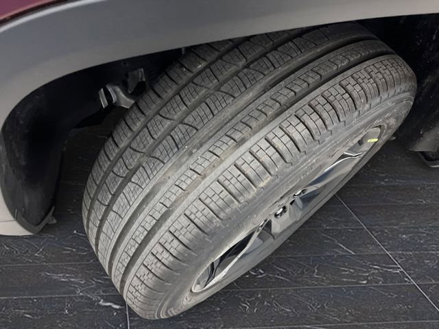 New 2025 Jeep Grand Cherokee L Limited w/ Black Appearance Package image 39