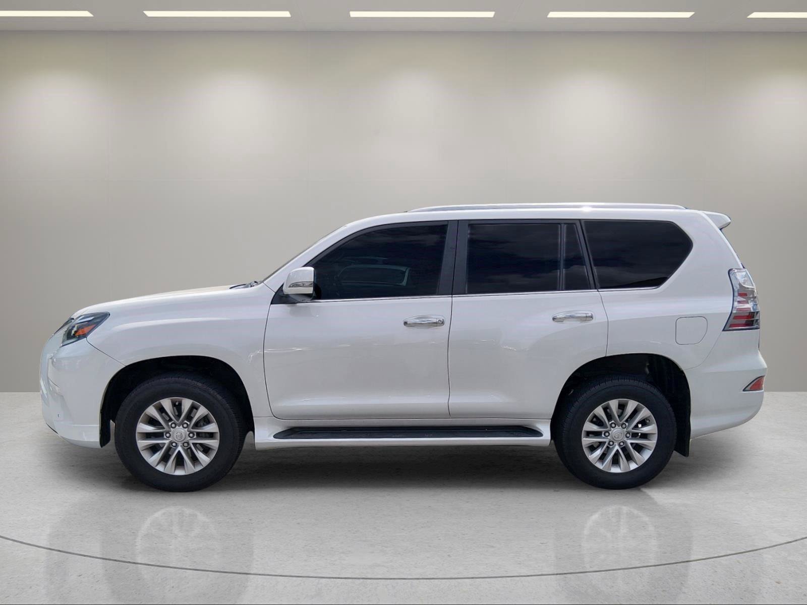 Used 2022 Lexus GX 460 Premium w/ Premium Package AWD/4WD image 2