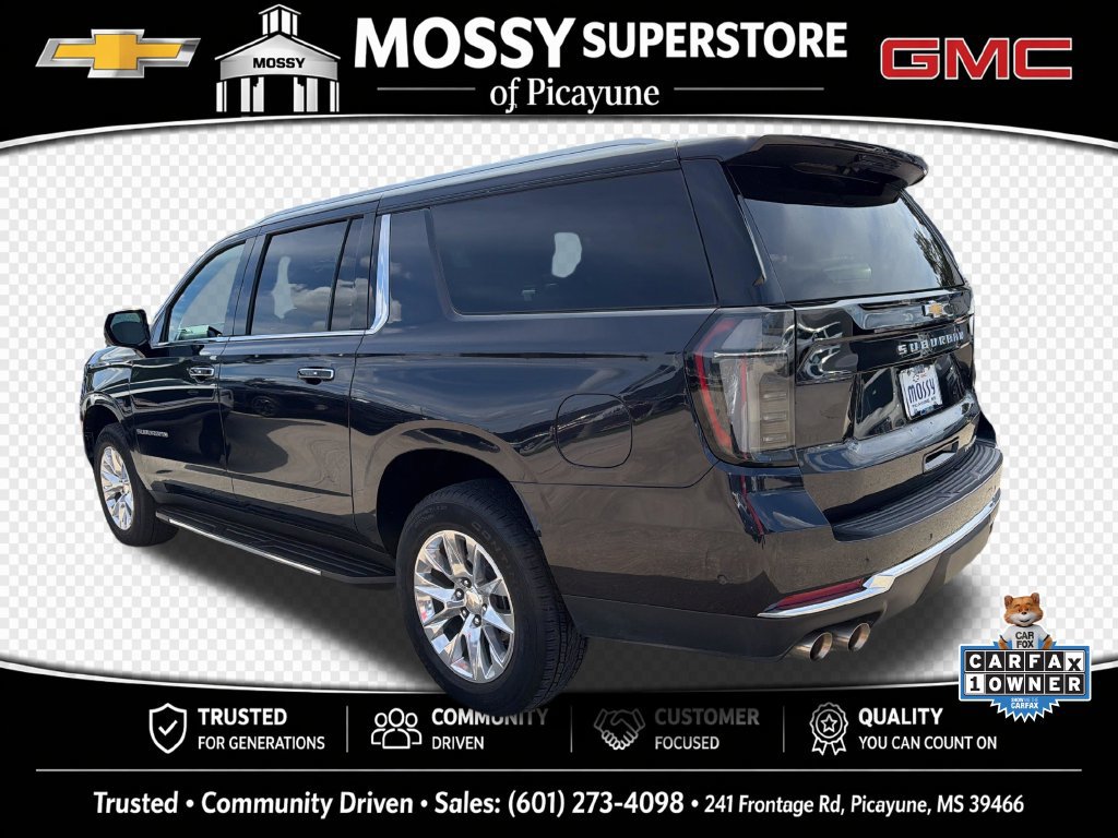 Used 2026 Chevrolet Suburban Premier AWD/4WD image 3