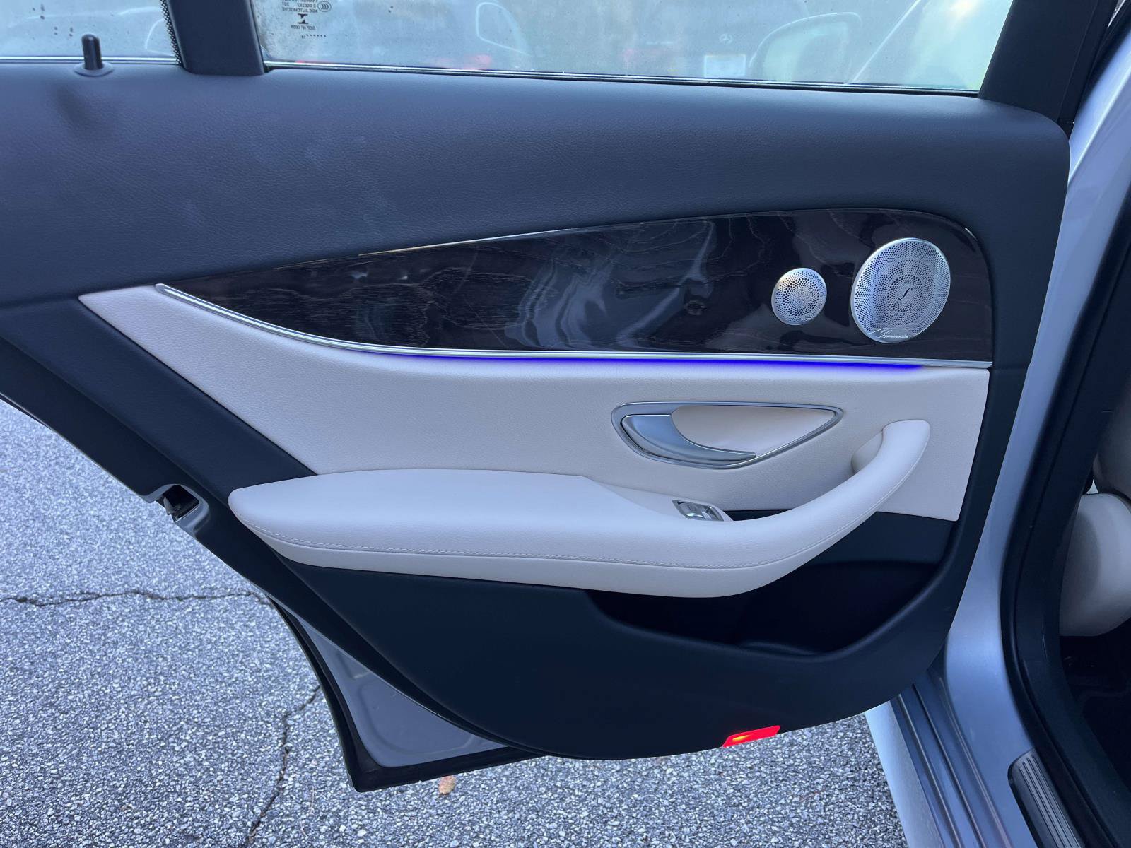 Used 2018 Mercedes-Benz E 300 image 41