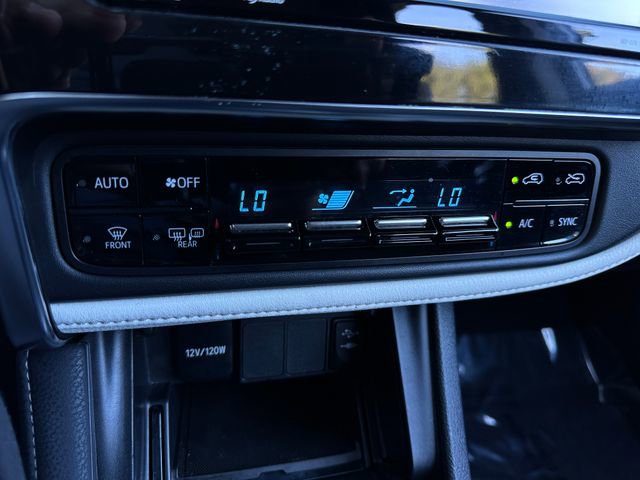 Used 2018 Toyota Corolla iM image 24