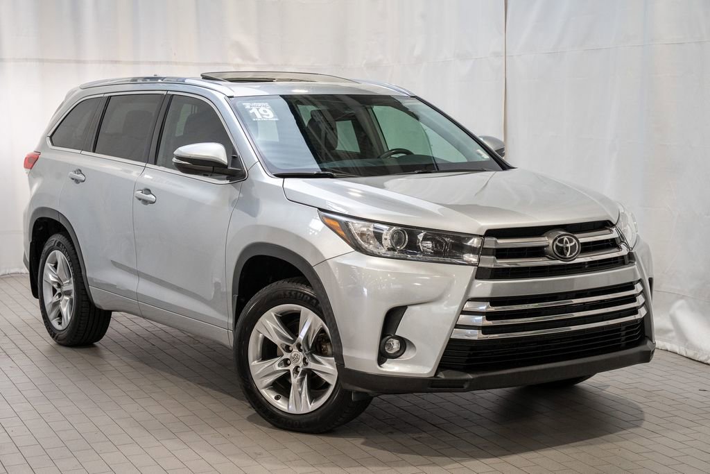 Used 2019 Toyota Highlander Limited image 1