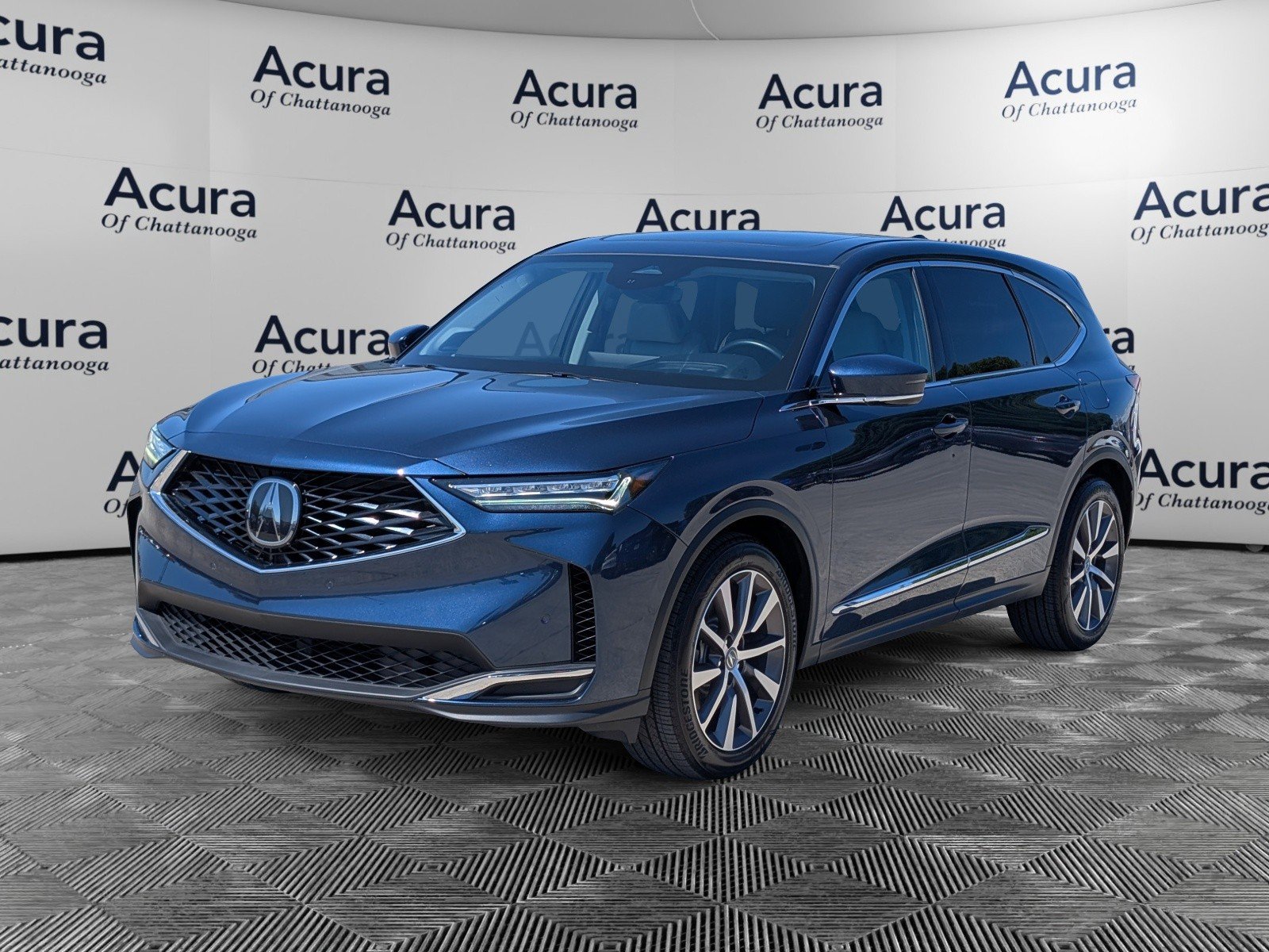 Certified 2025 Acura MDX w/ Technology Package FWD image 4