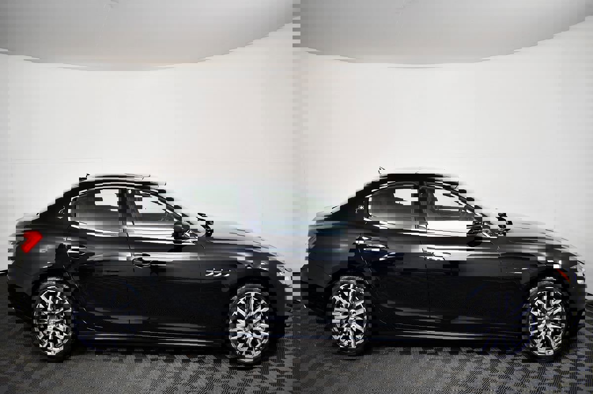 Used 2017 Maserati Ghibli image 7