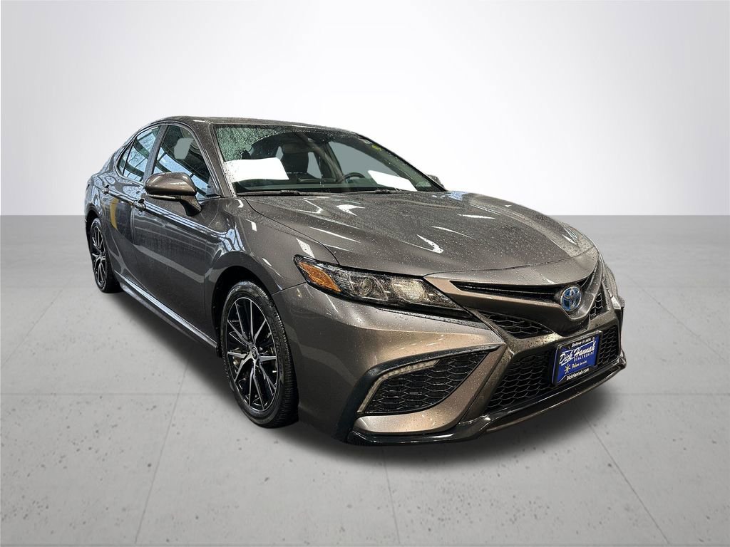 Certified 2024 Toyota Camry SE image 6