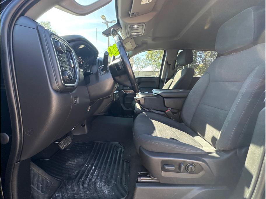 Used 2022 Chevrolet Silverado 1500 LT AWD/4WD image 14