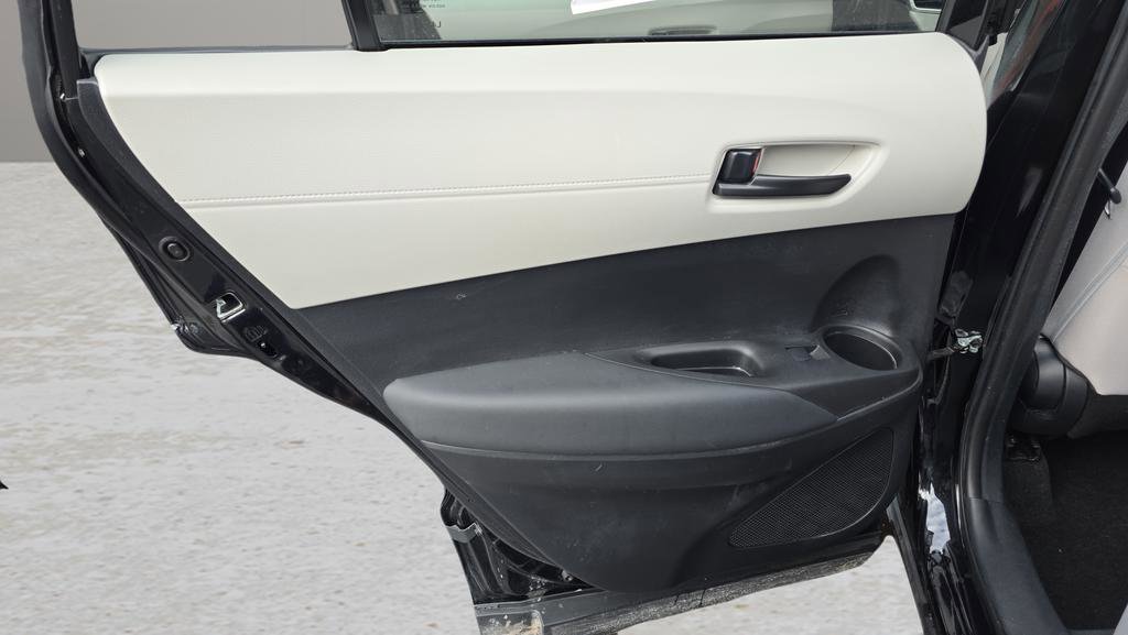 Used 2023 Toyota Corolla Cross LE image 13