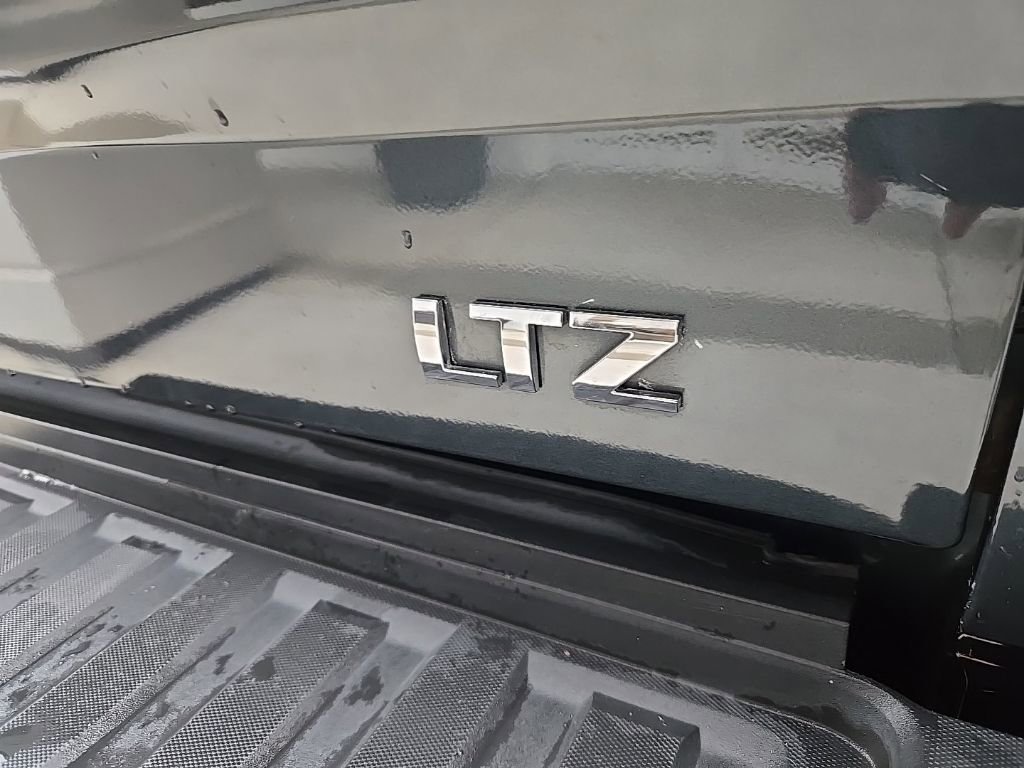 Used 2019 Chevrolet Silverado 3500 LTZ w/ Duramax Plus Package image 10