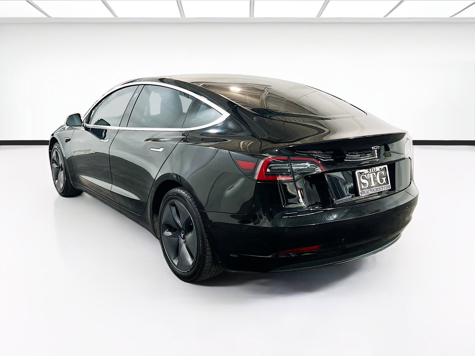 Used 2019 Tesla Model 3 Standard Range Plus RWD image 6