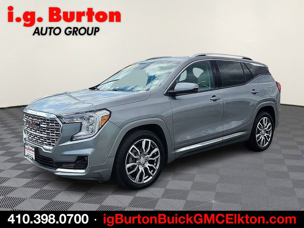 Used 2023 GMC Terrain Denali AWD/4WD image 3
