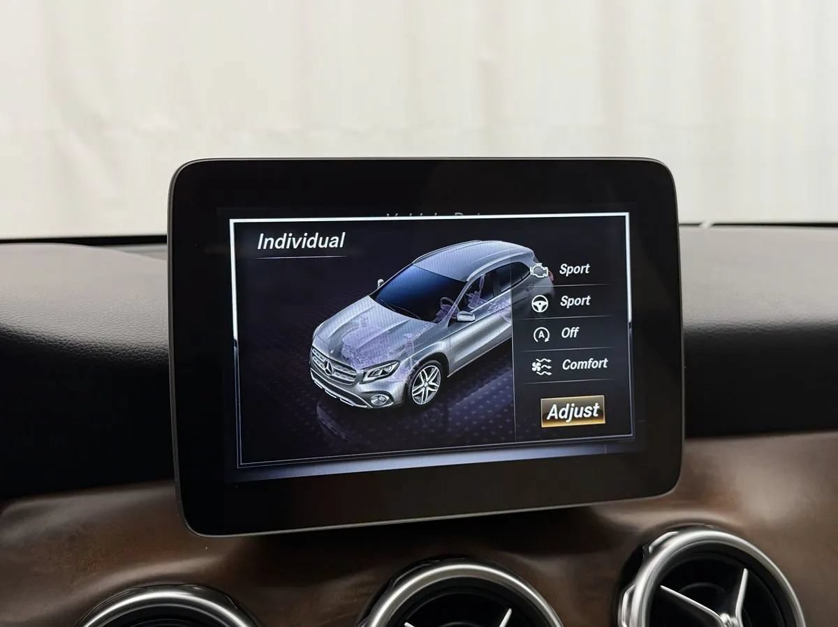 Used 2018 Mercedes-Benz GLA 250 4MATIC image 23