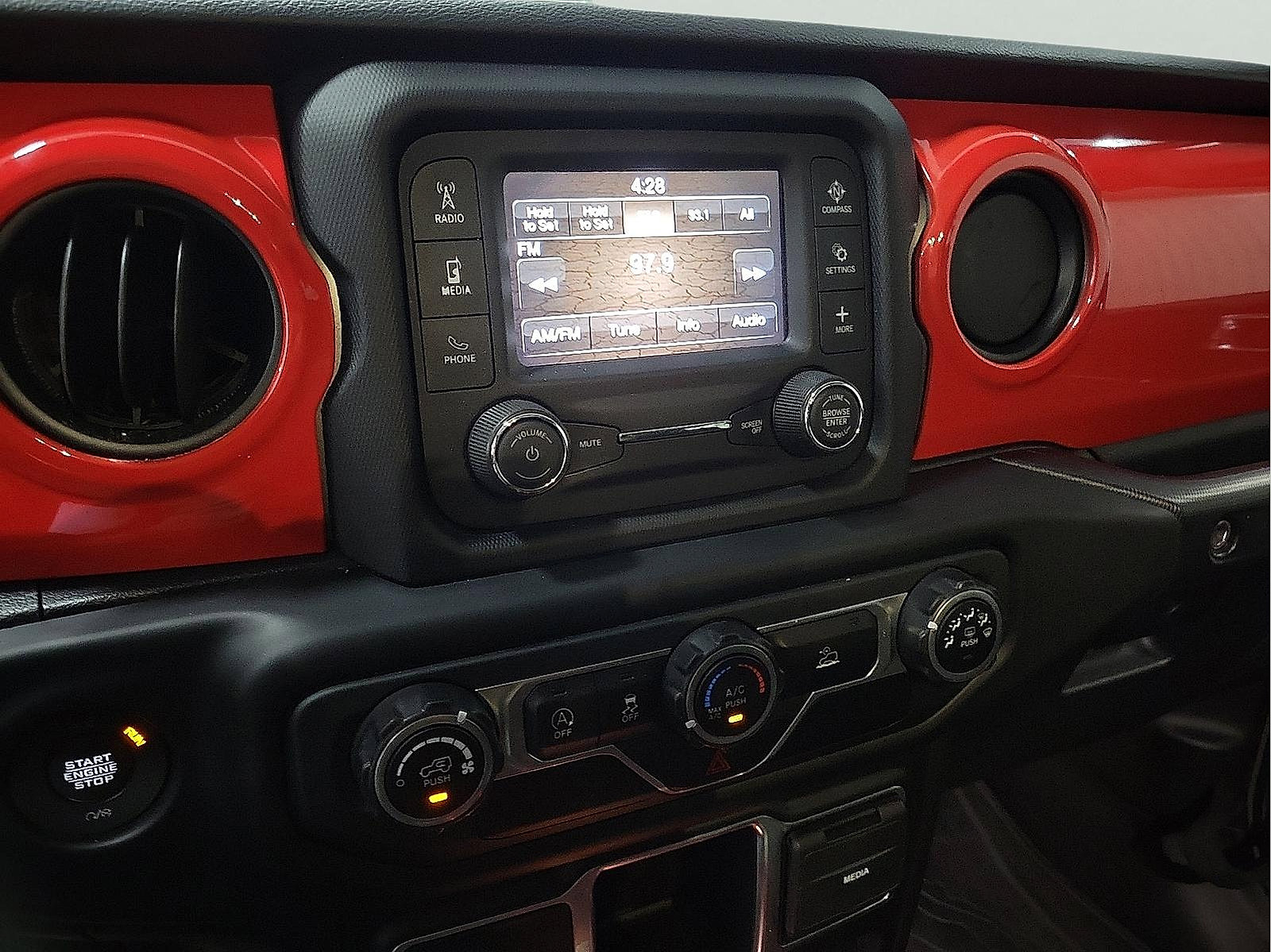 Used 2021 Jeep Wrangler Unlimited Sport image 17