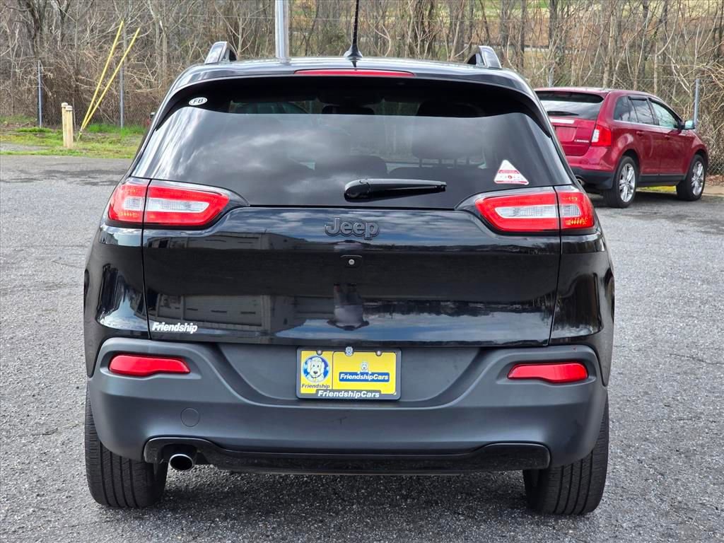 Used 2018 Jeep Cherokee Latitude w/ Altitude Package image 25