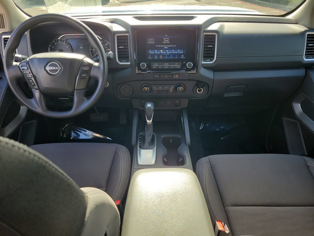 Certified 2024 Nissan Frontier SV RWD image 11