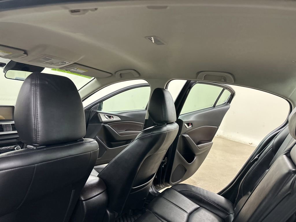 Used 2017 MAZDA MAZDA3 Touring image 27
