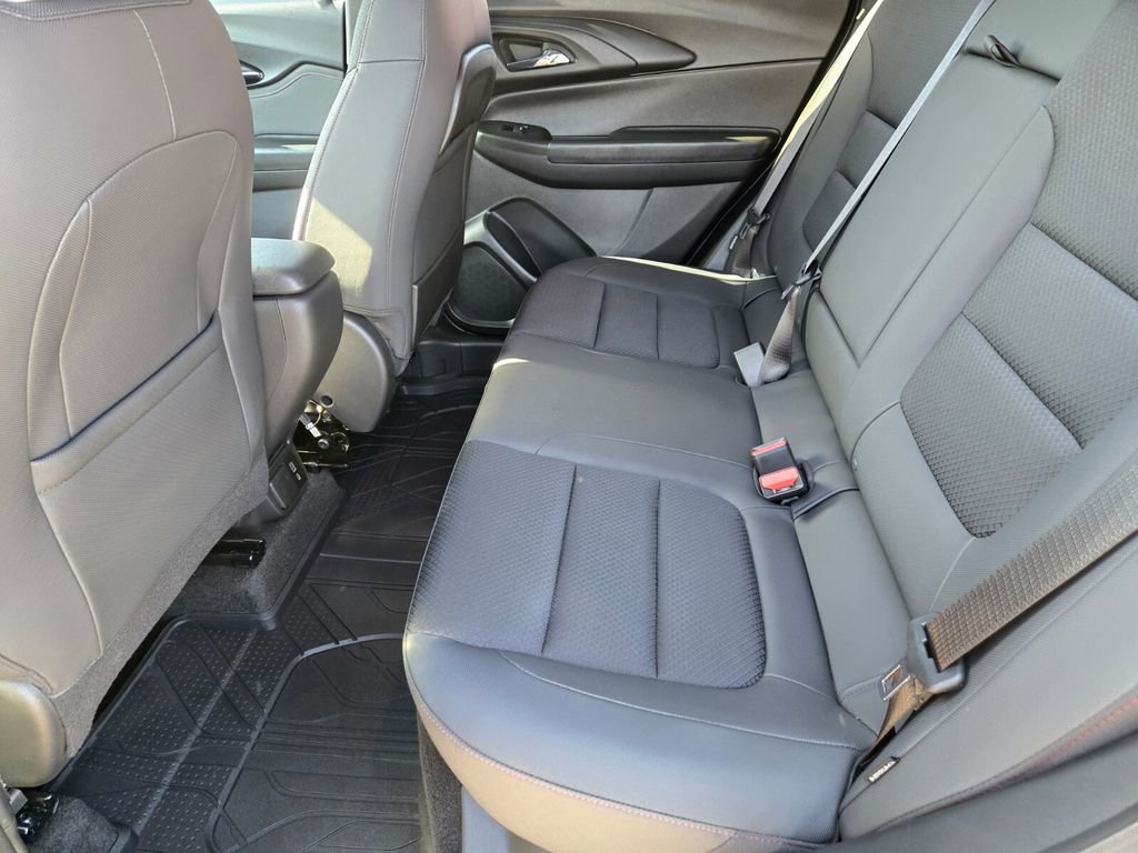 Used 2023 Chevrolet TrailBlazer RS w/ Sun and Liftgate Package image 13