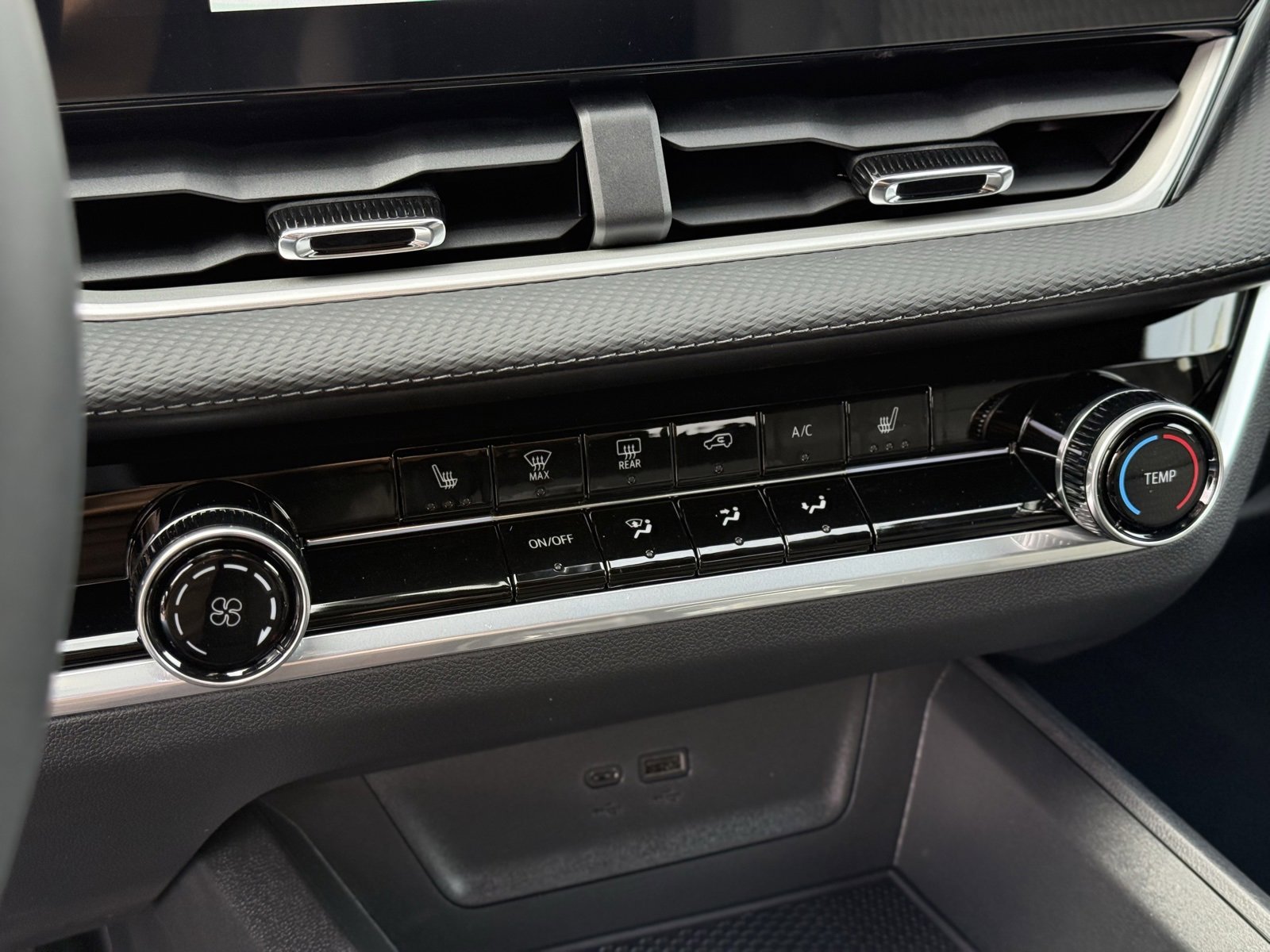 New 2026 Chevrolet Equinox LT w/ Safety and Technology Package image 20