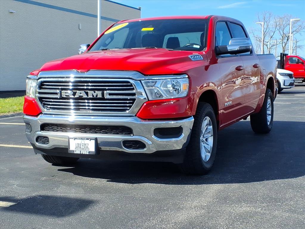 Used 2024 RAM 1500 Laramie AWD/4WD image 2