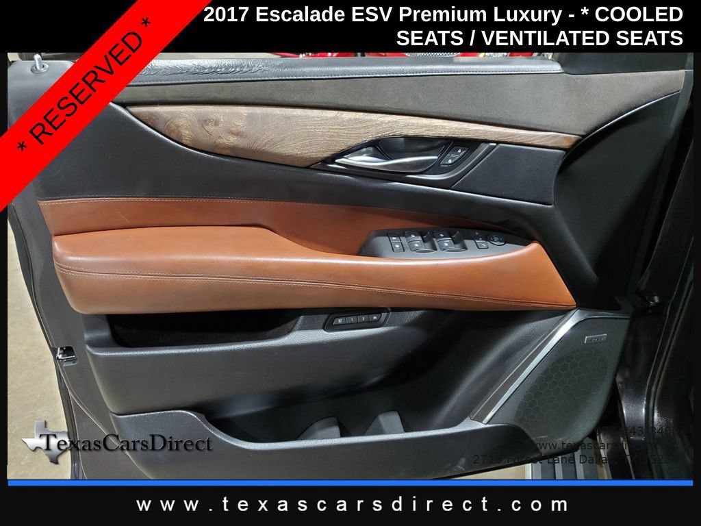 Used 2017 Cadillac Escalade ESV Premium Luxury RWD image 8