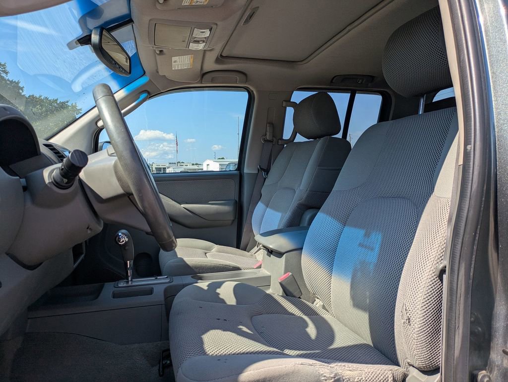 Used 2006 Nissan Frontier LE w/ (H01) Rockford Fosgate Pkg image 16