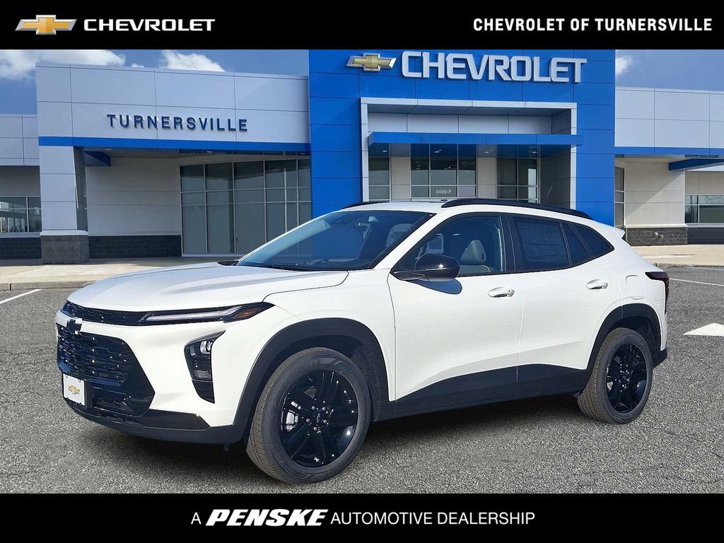 New 2026 Chevrolet Trax ACTIV w/ Sunroof Package