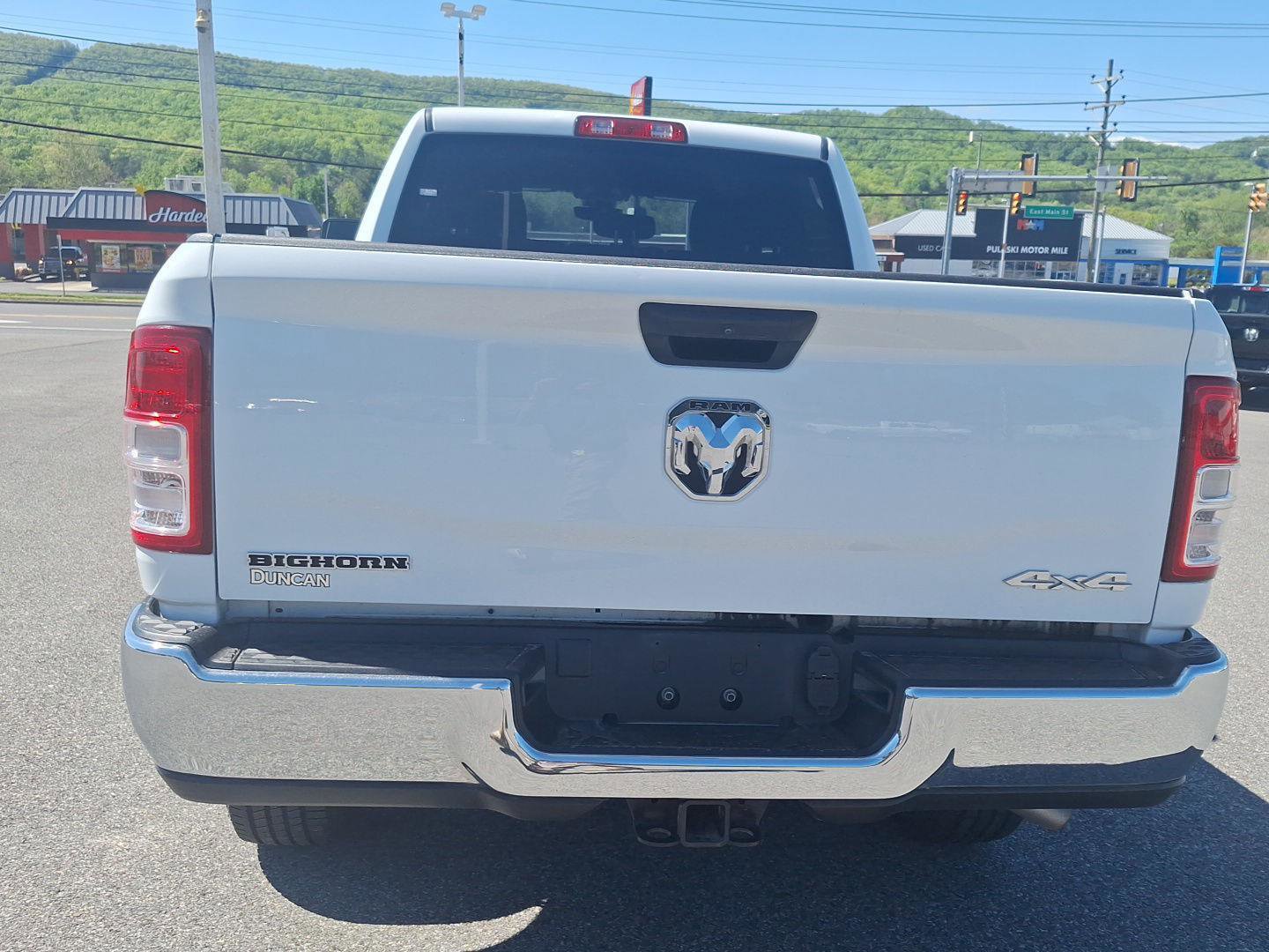 Used 2024 RAM 2500 Big Horn AWD/4WD image 4