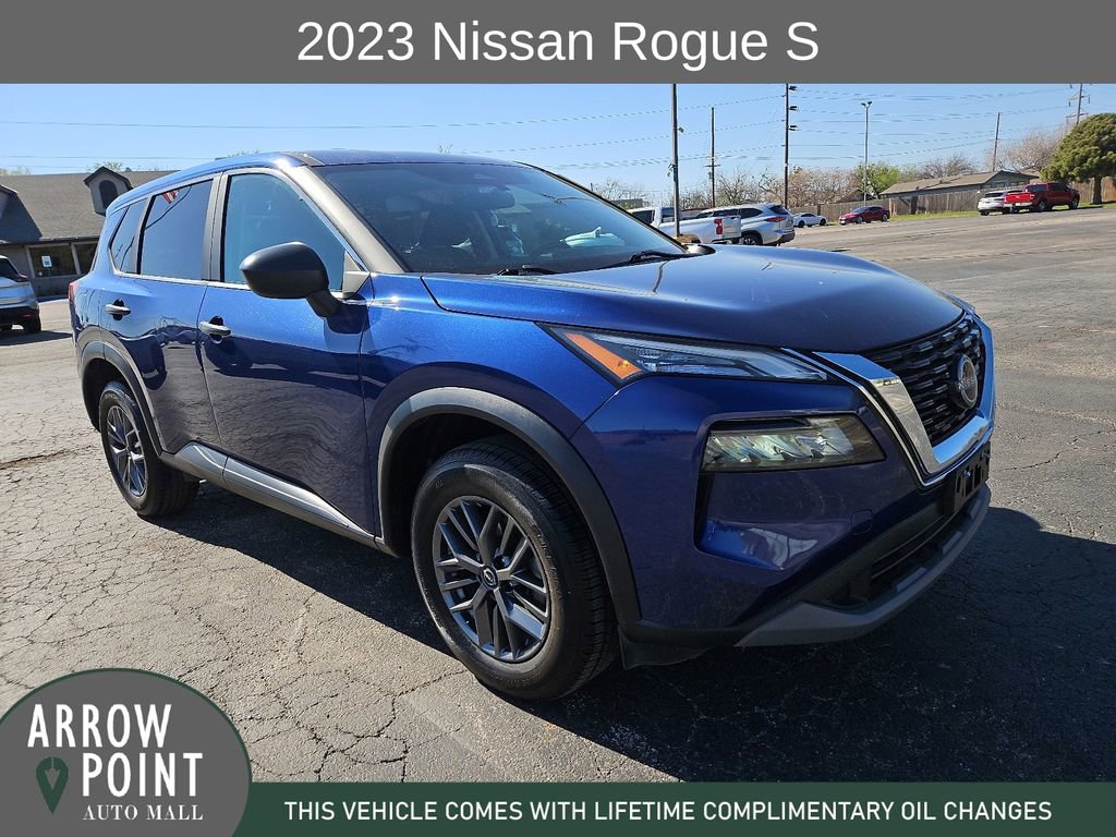 Used 2023 Nissan Rogue S video 1