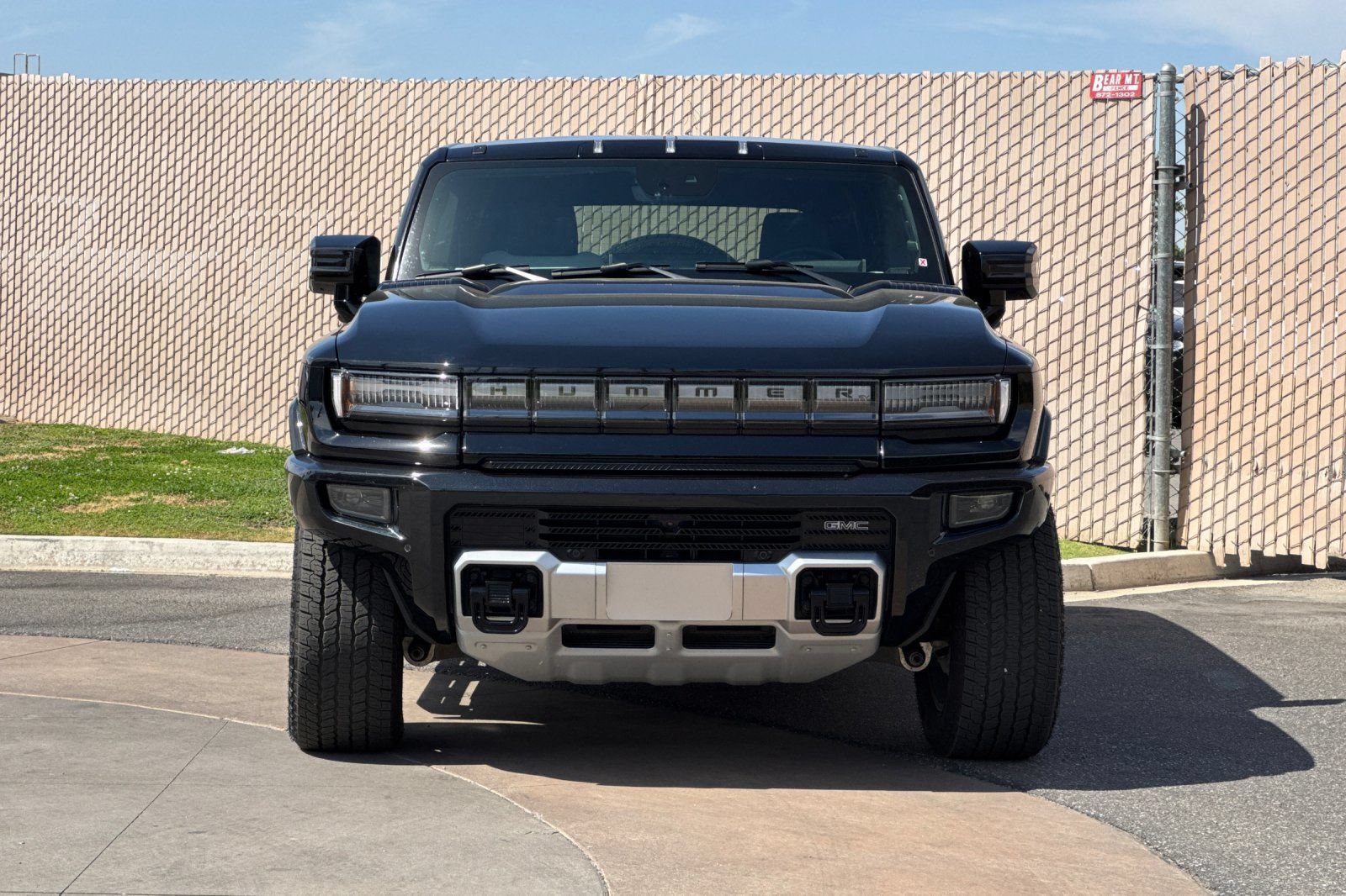 Certified 2024 GMC Hummer EV 2X w/ LPO, Illumination Package AWD/4WD image 9