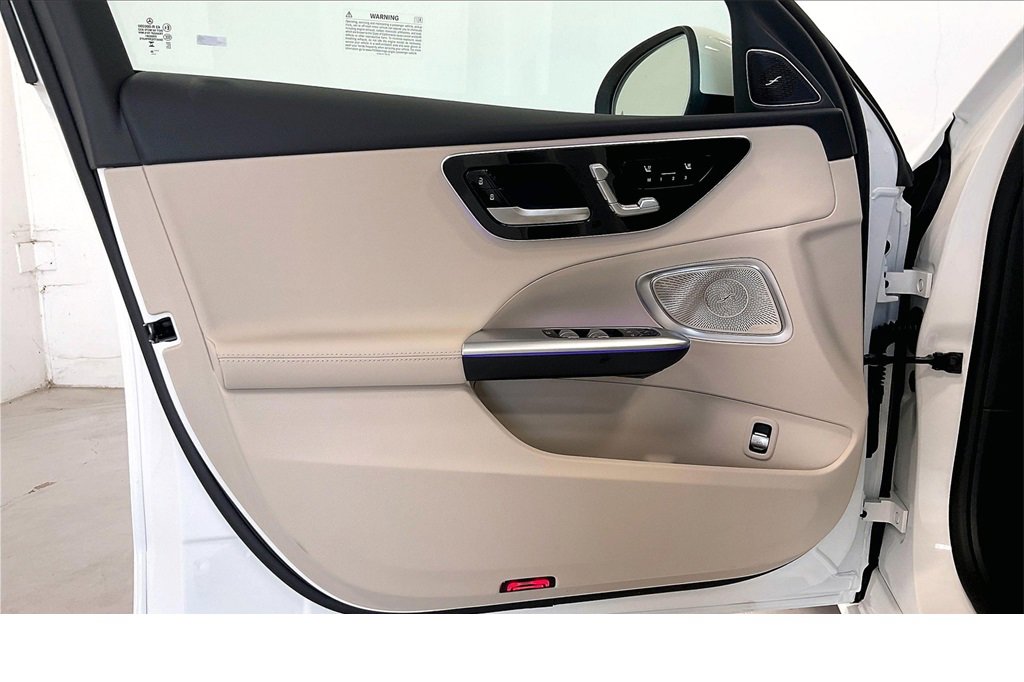 New 2025 Mercedes-Benz C 300 4MATIC Sedan image 10