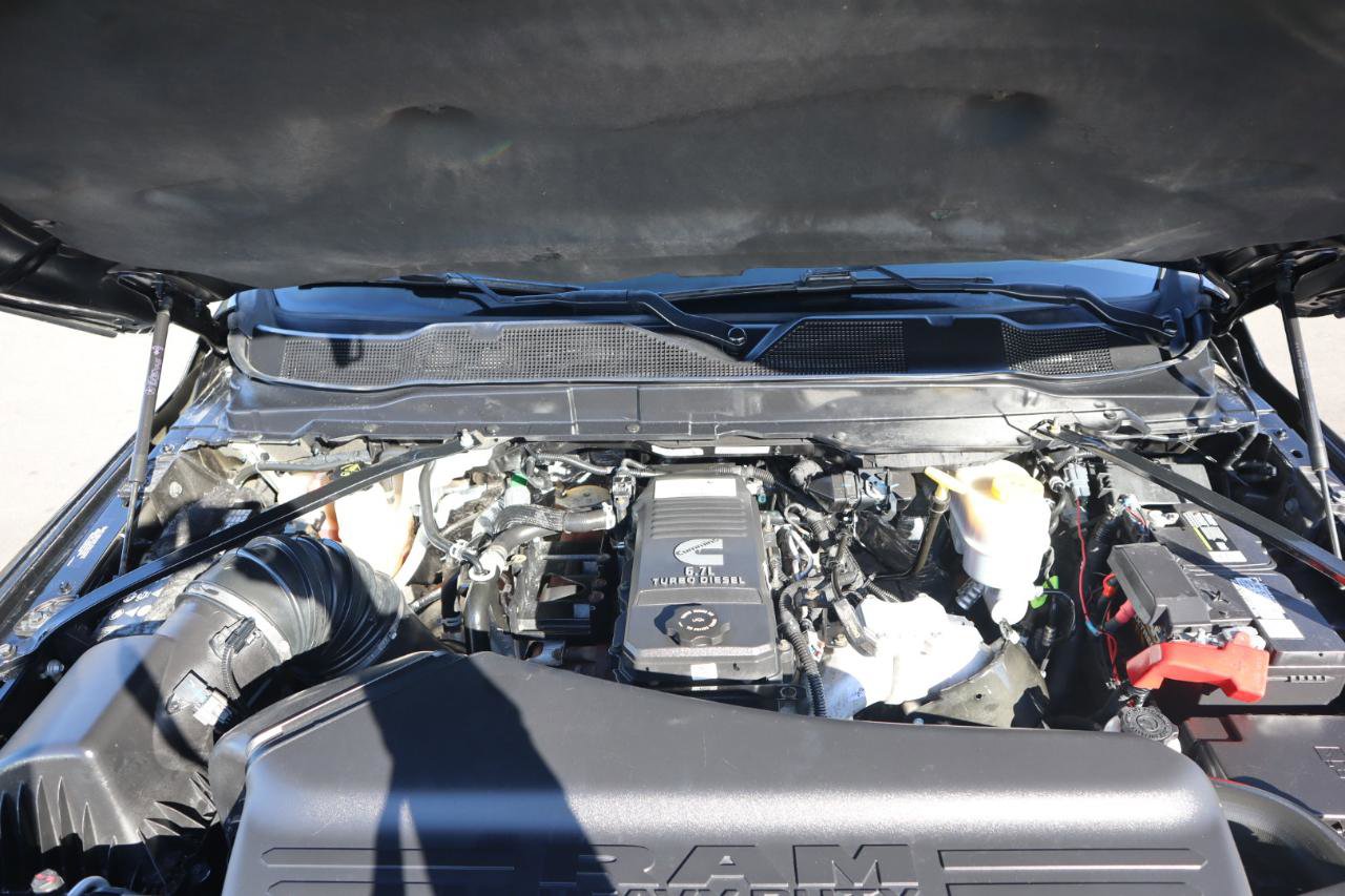 Used 2019 RAM 3500 Laramie image 19