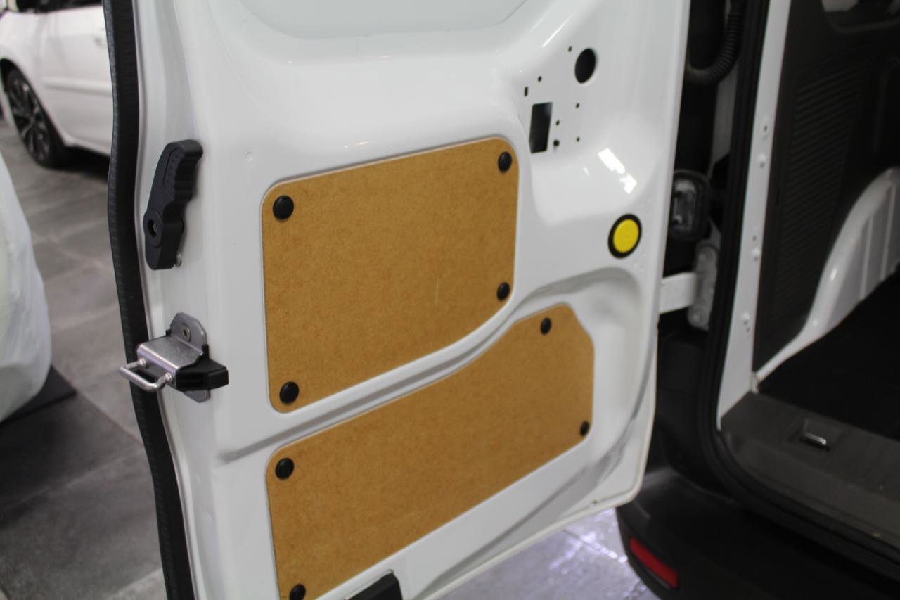 Used 2020 Ford Transit Connect XL image 27