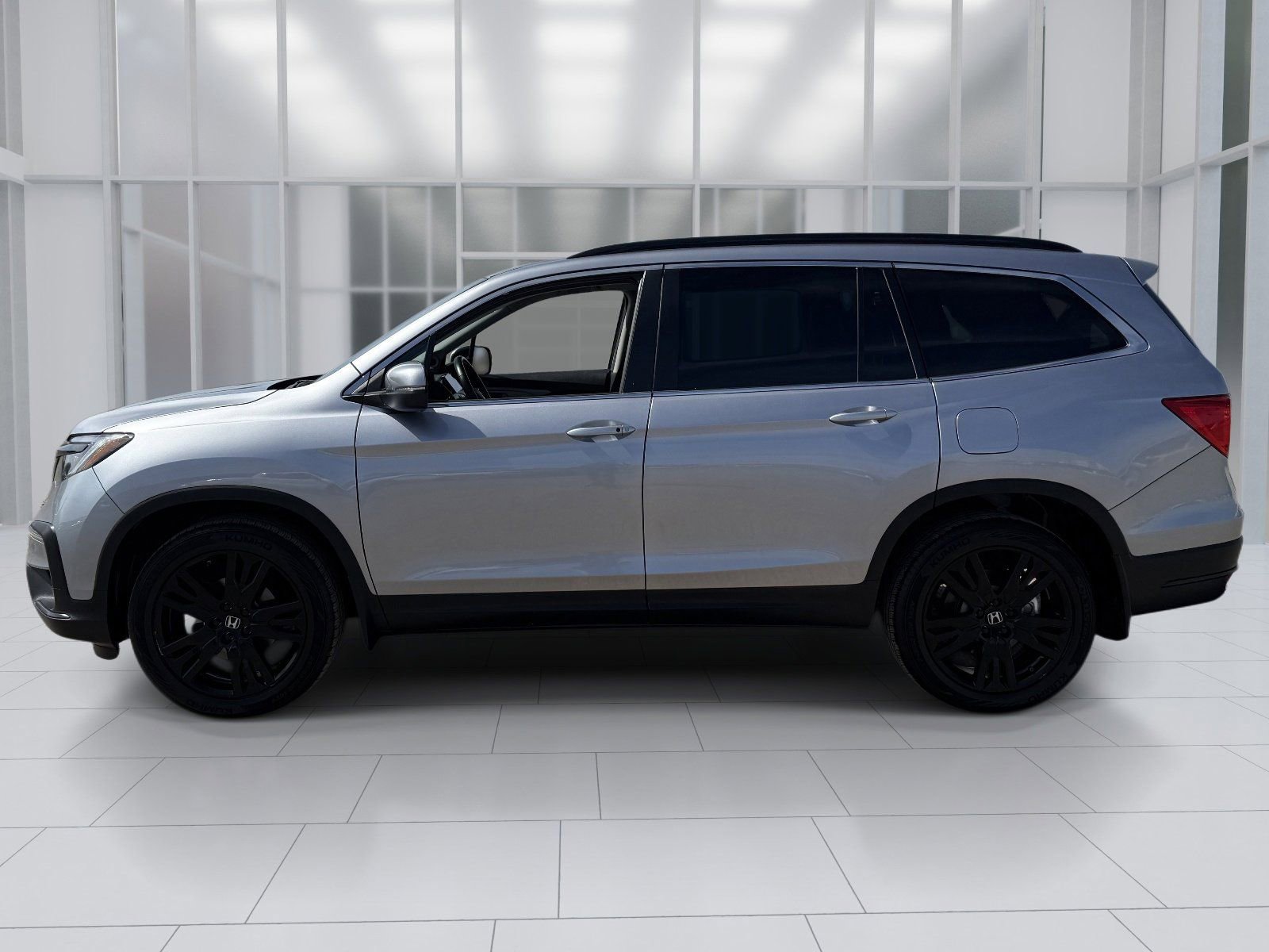 Used 2021 Honda Pilot Special Edition image 3