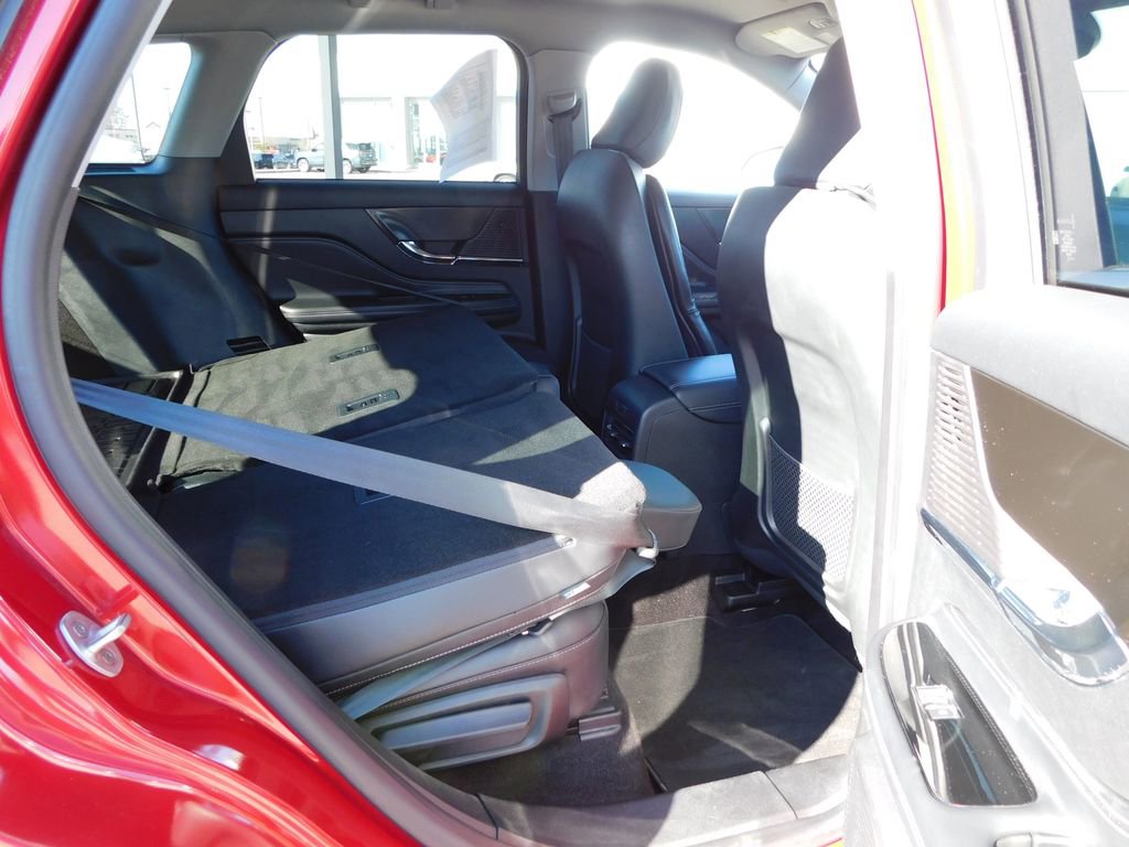 Used 2022 Lincoln Corsair AWD w/ Equipment Group 101A image 24