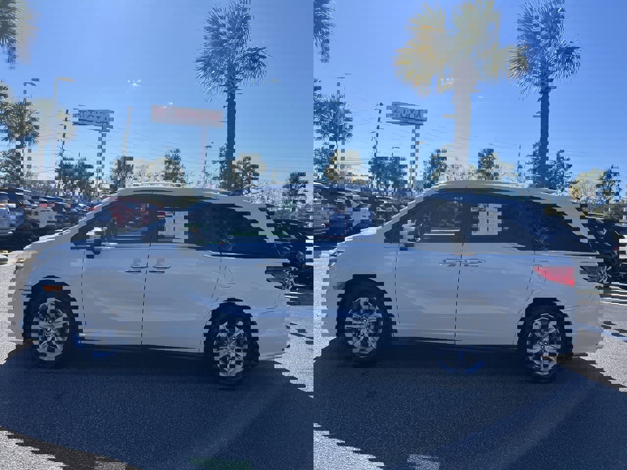 Used 2019 Honda Odyssey EX-L image 7