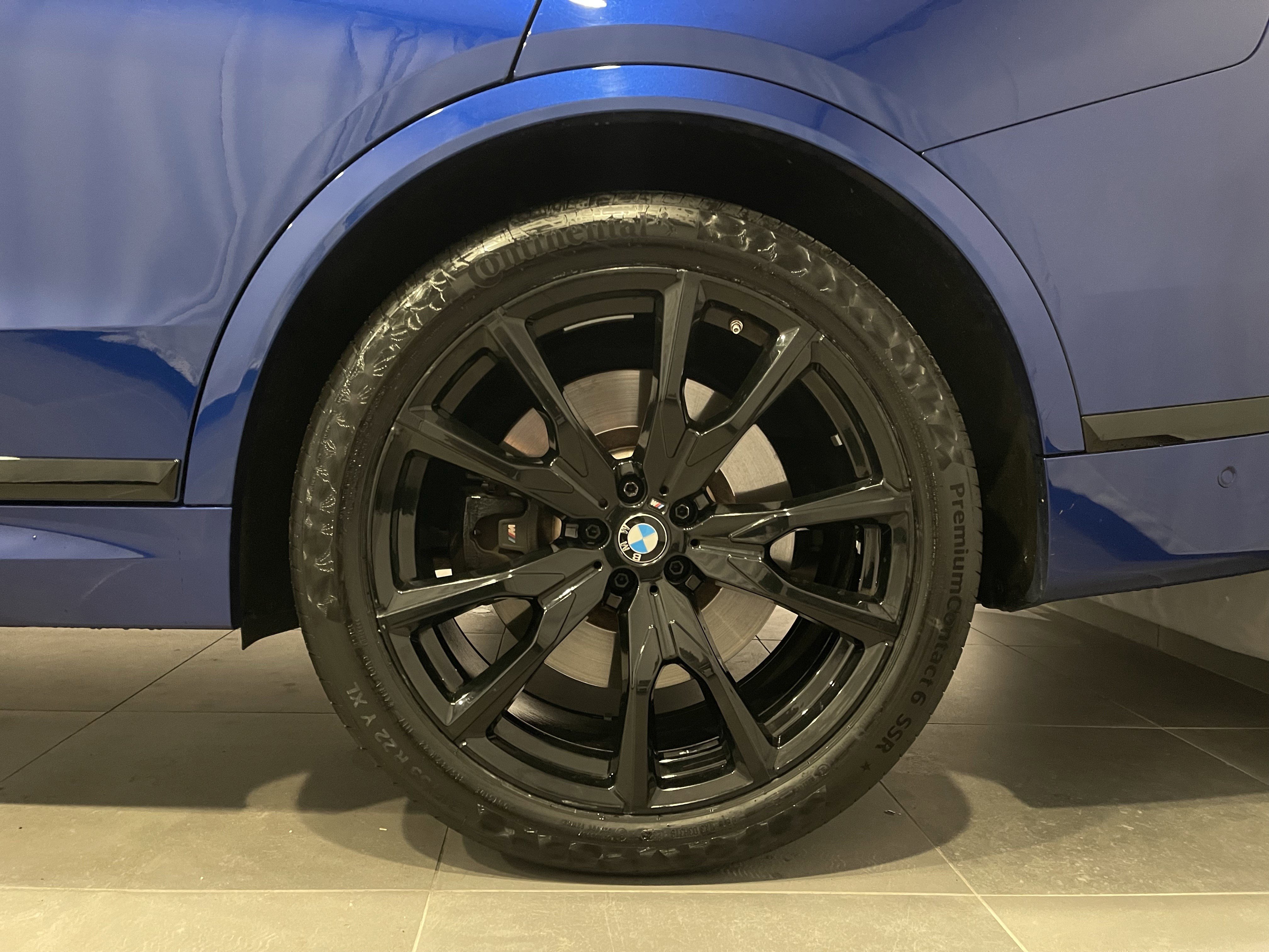 Used 2024 BMW X7 M60i w/ Executive Package image 30