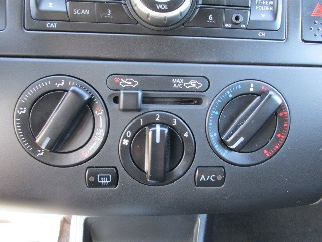 Used 2011 Nissan Versa 1.8 S w/ PWR Plus Pkg FWD image 16