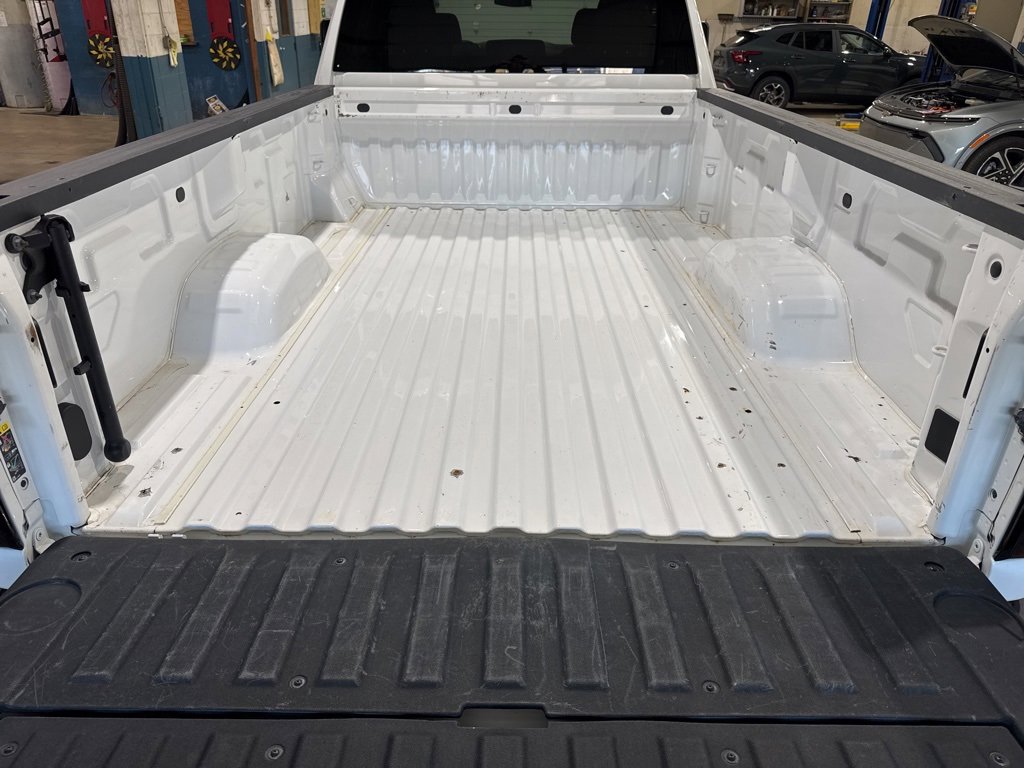 Used 2022 GMC Sierra 3500 SLE w/ SLE Convenience Package image 12