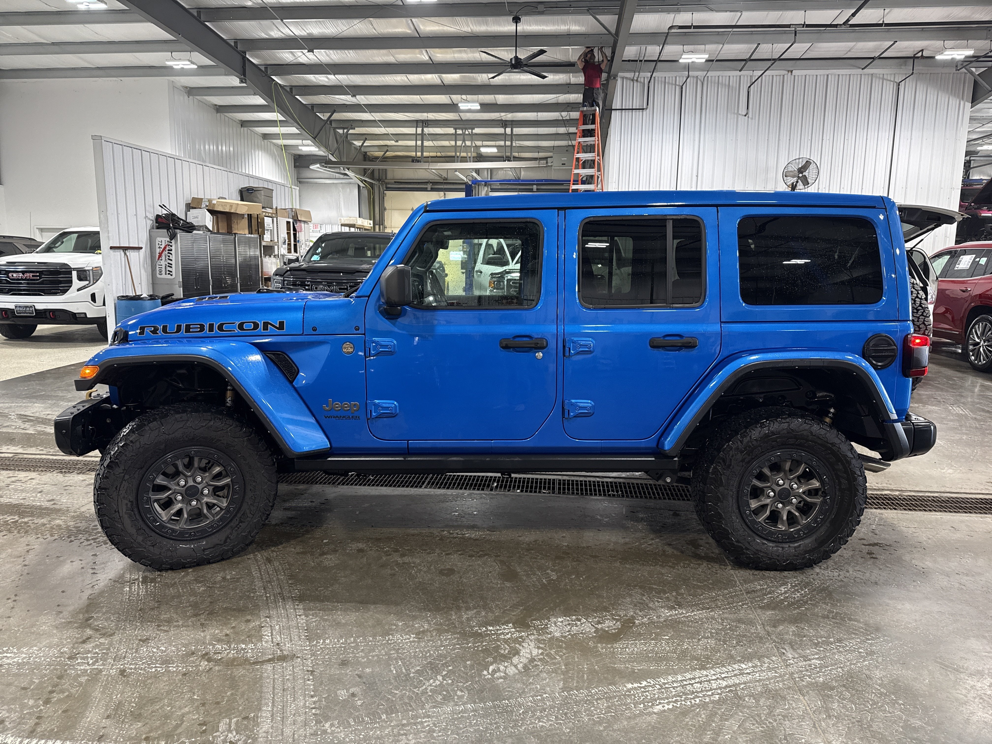 Used 2021 Jeep Wrangler Unlimited Rubicon w/ Trailer Tow Package AWD/4WD image 5