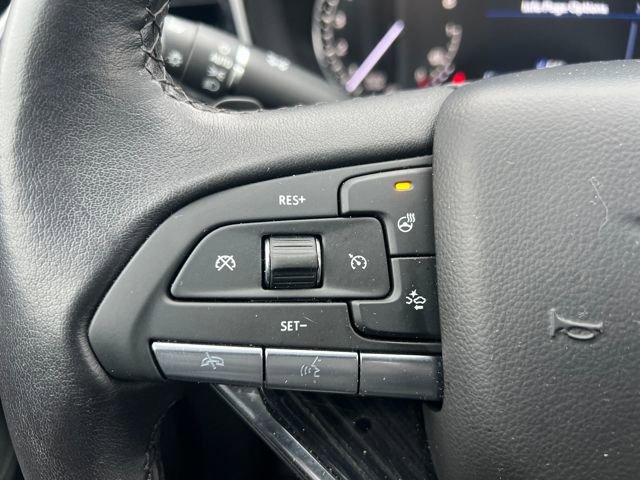 Used 2025 Cadillac XT6 Premium Luxury image 35