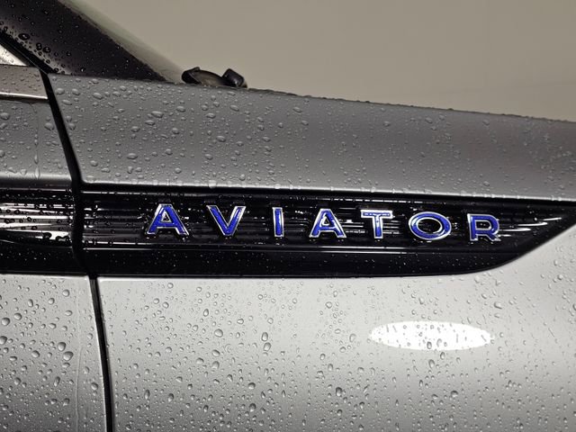 Used 2023 Lincoln Aviator Grand Touring w/ Equipment Group 301A image 10